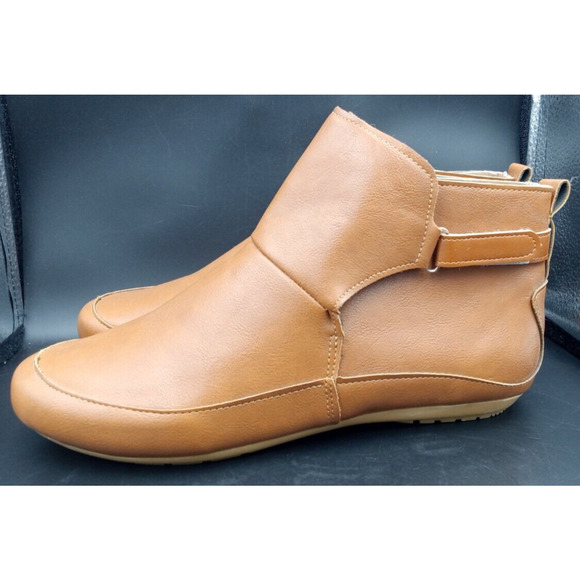 Lt. Brown Faux Leather Ankle Boot New Sz 10 - Picture 1 of 6